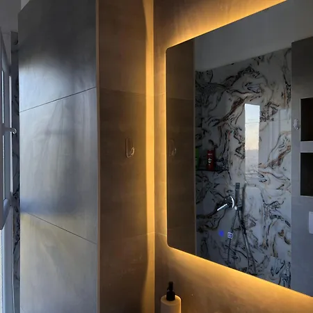 Apartment Casa Dajti - Quiet Mountain View, Fast Wi-fi Tirana